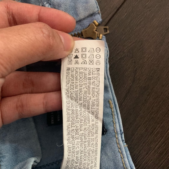 Forever 21 Denim Skirt - Picture 6 of 6